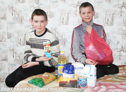 Верховажские школьники Антон и Леша Шерстениковы считают, что такие наборы –  хорошее подспорье для семьи на время карантина