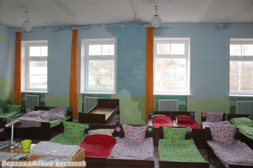 В результате протечек наибольший ущерб нанесен детским спальням:  промокли не только потолок и стены, но и мебель, и постельные принадлежности