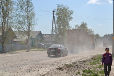 Жители улицы Гагарина задыхаются от пыли