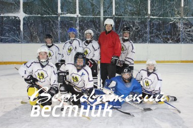 Борис Самылов вместе со своими юными воспитанниками