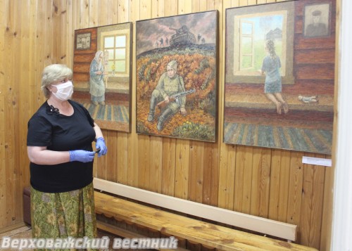 Искусствовед областной картинной галереи Марианна Мурашева кратко познакомила верховажан с экспозицией