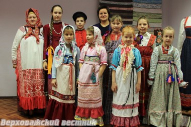 Варя и Дима Дубовы с участниками  и почетными гостями фестиваля