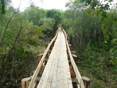 Протяженность новых мостков, ведущих на Набережную и Заозерную, около 90 метров