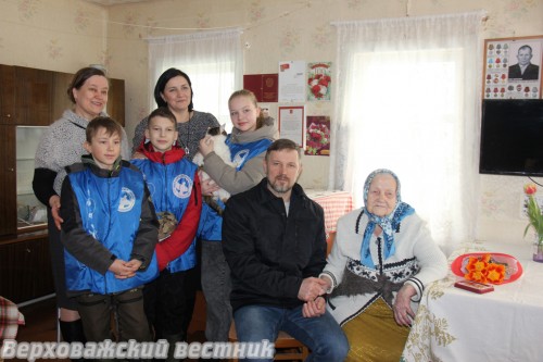 В гостях Марии Никоноровны Овсянкиной (100 лет)