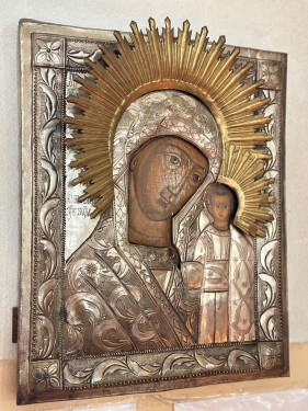 Икона Казанской Божией Матери в Успенском храме Верховажья Икона Казанской Божией Матери в Успенском храме Верховажья