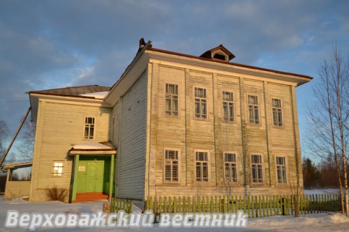 Здание Олюшинской школы. Март 2016 года